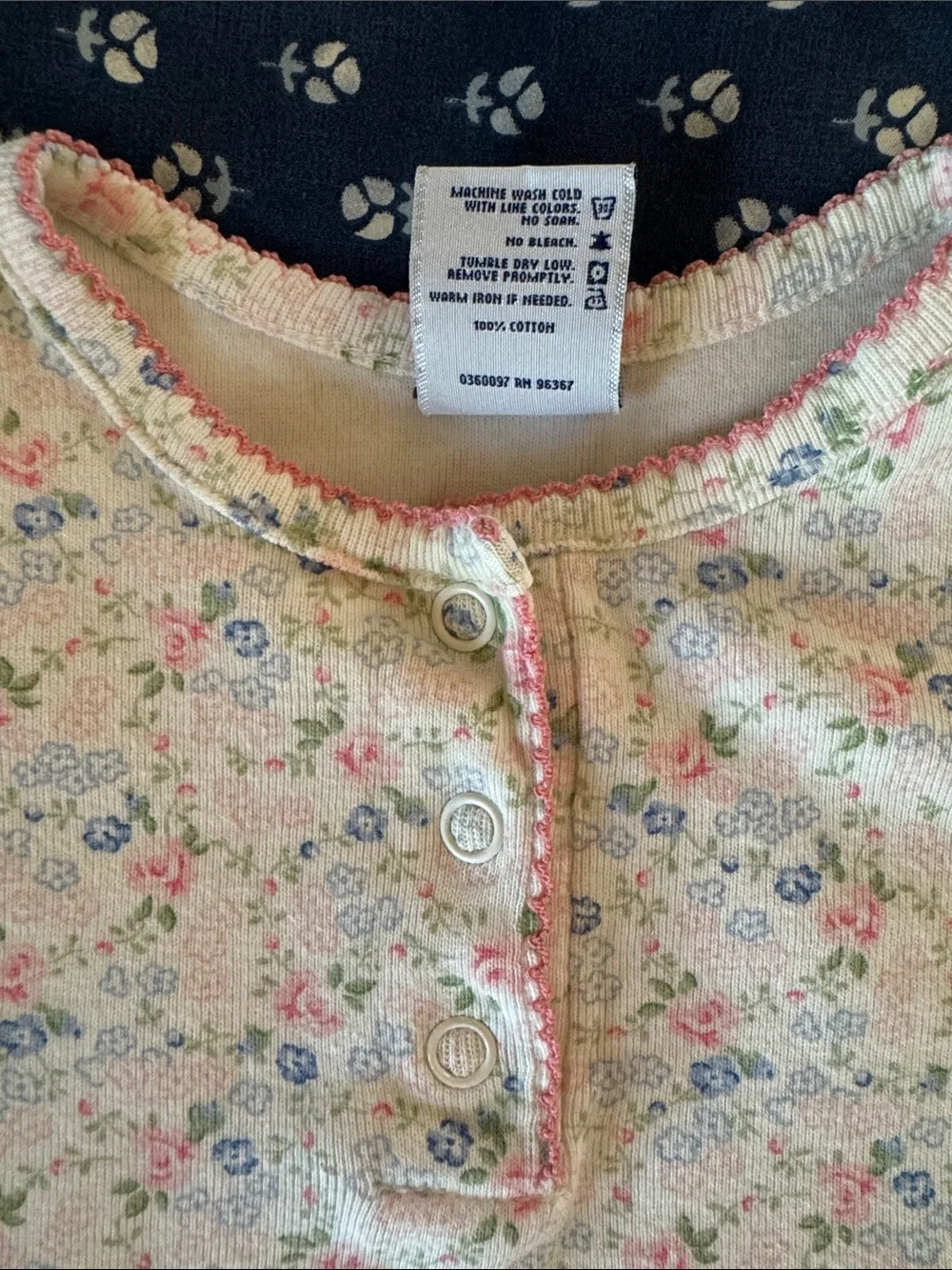 Vintage 2000s OshKosh B'gosh Floral Long-Sleeve Baby One-Piece